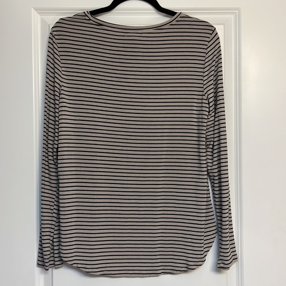 Old Navy Gray/Black Striped Long Sleeve Shirt - L - Picture 2 of 3